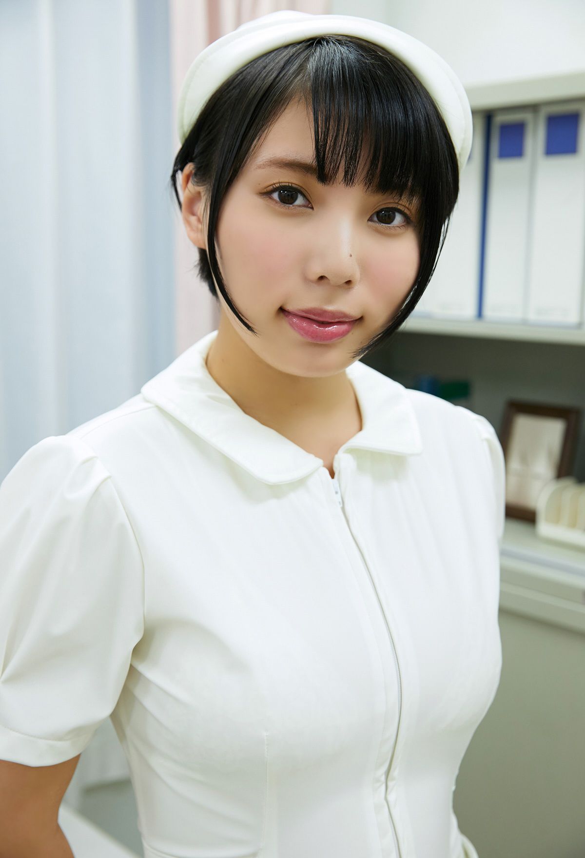 [photobook] Kaoru Yasui 安位薫 - Yasui is in charge today 本日担当の安位です｡
