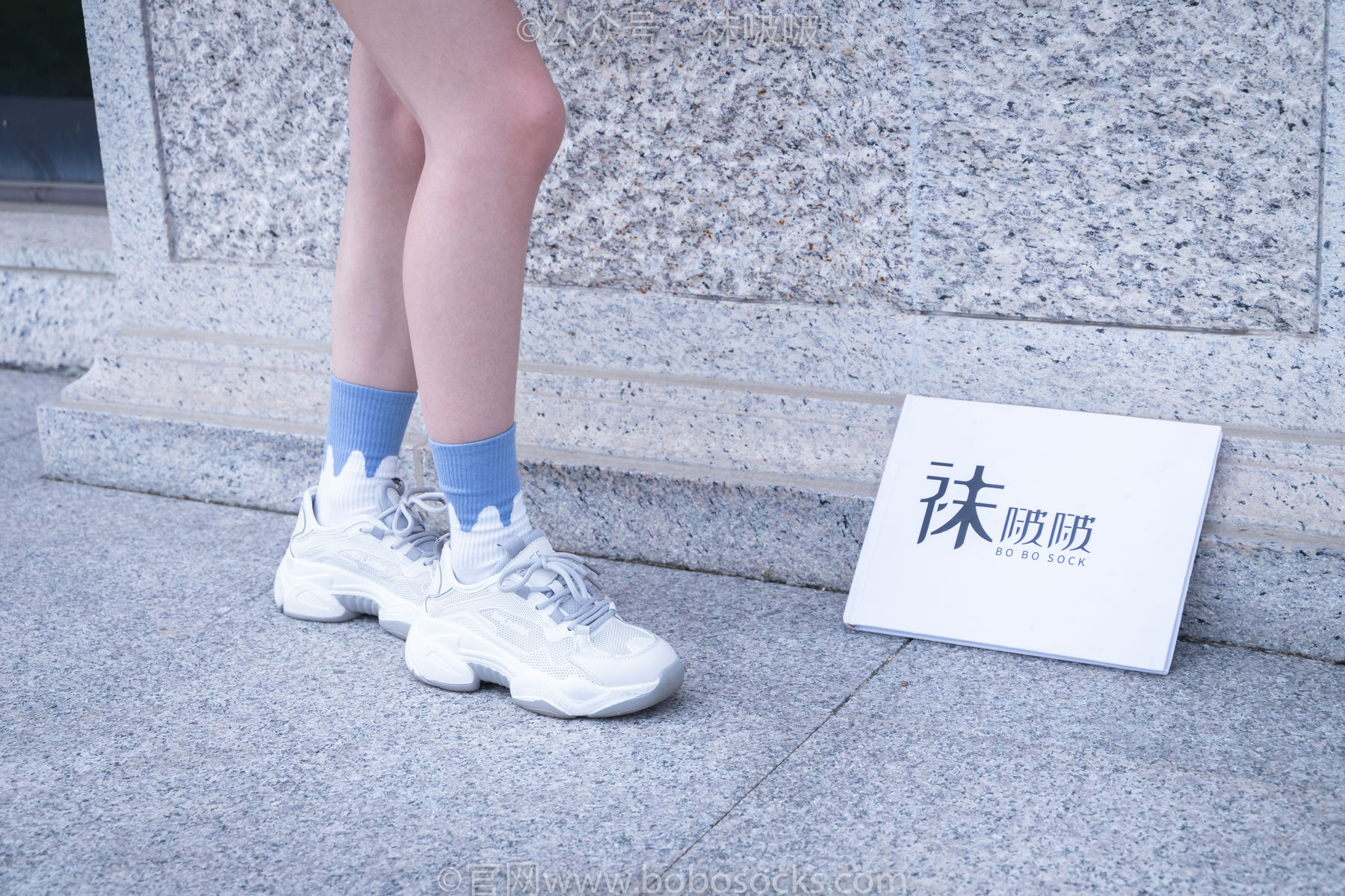 BoBoSocks袜啵啵 No.028 小米-运动鞋、白棉袜、裸足